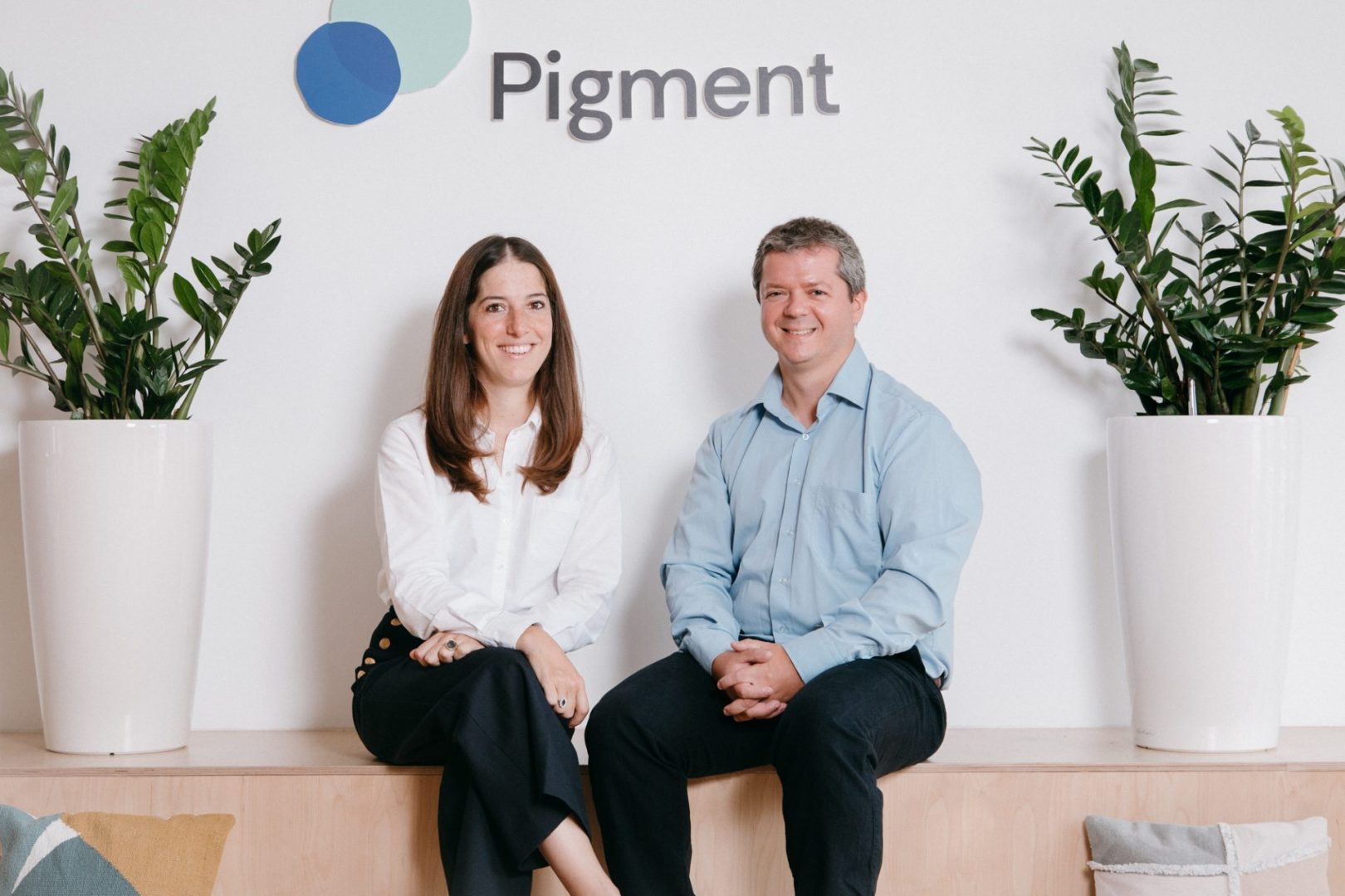 Pigment Founders Eleonore Crespo Romain Niccoli Seated Scaled